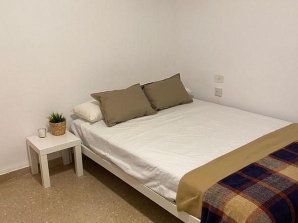 Habitaciones Privada Preciosa Grande Centro Malaga Tambien Cerca De La Playa Wi-Fi Extérieur photo